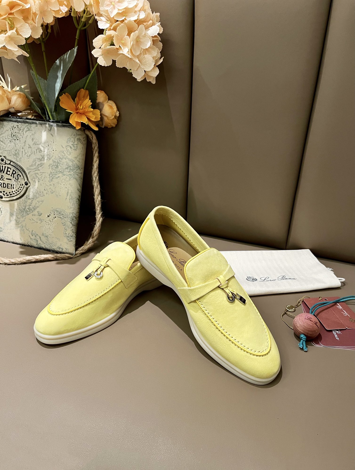 Loro Piana shoes 168 - vstockx