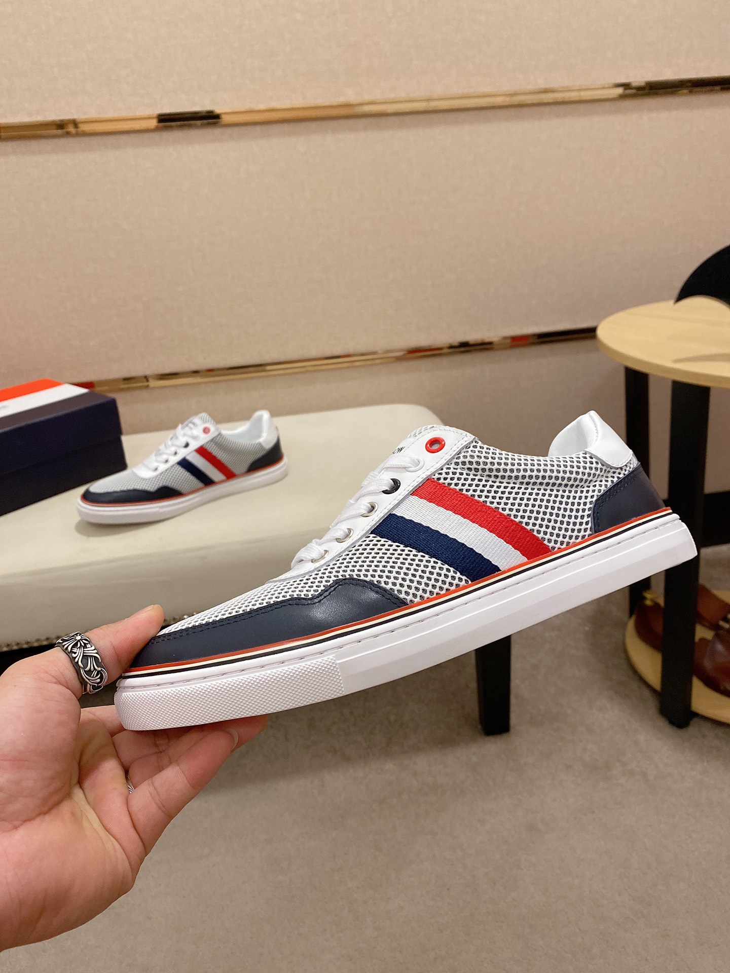 Thom Browne Low Top Sneaker 14 - vstockx