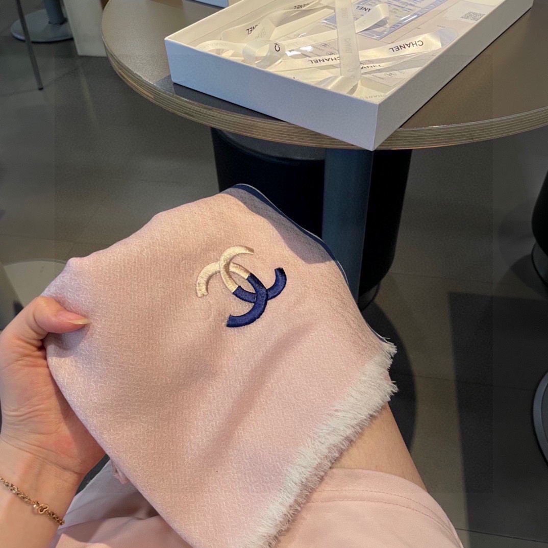 Streetwear Scarf CHANEL 329004 SIZE:105*180cm - vstockx