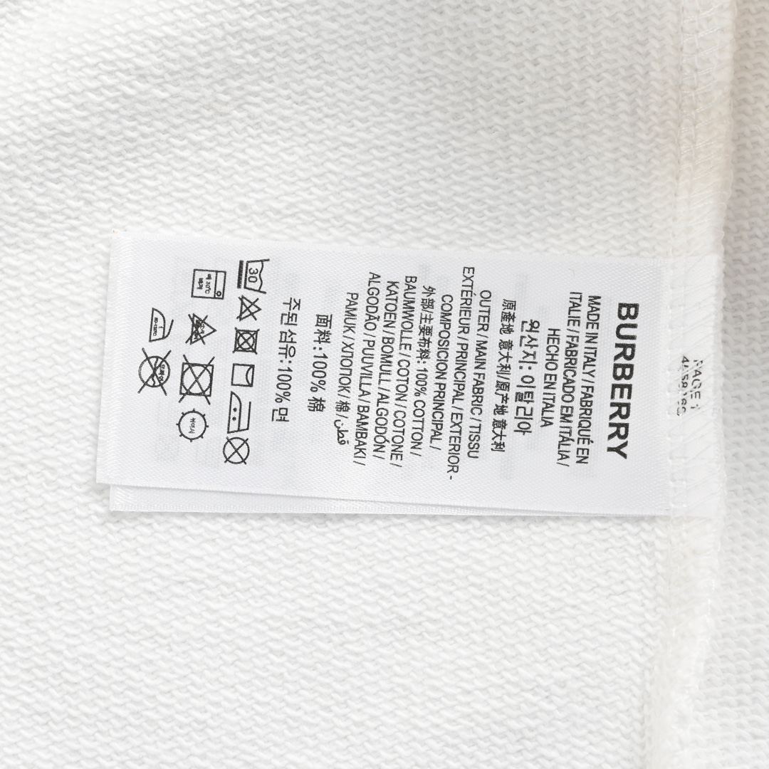 Clothes Burberry 815 - vstockx