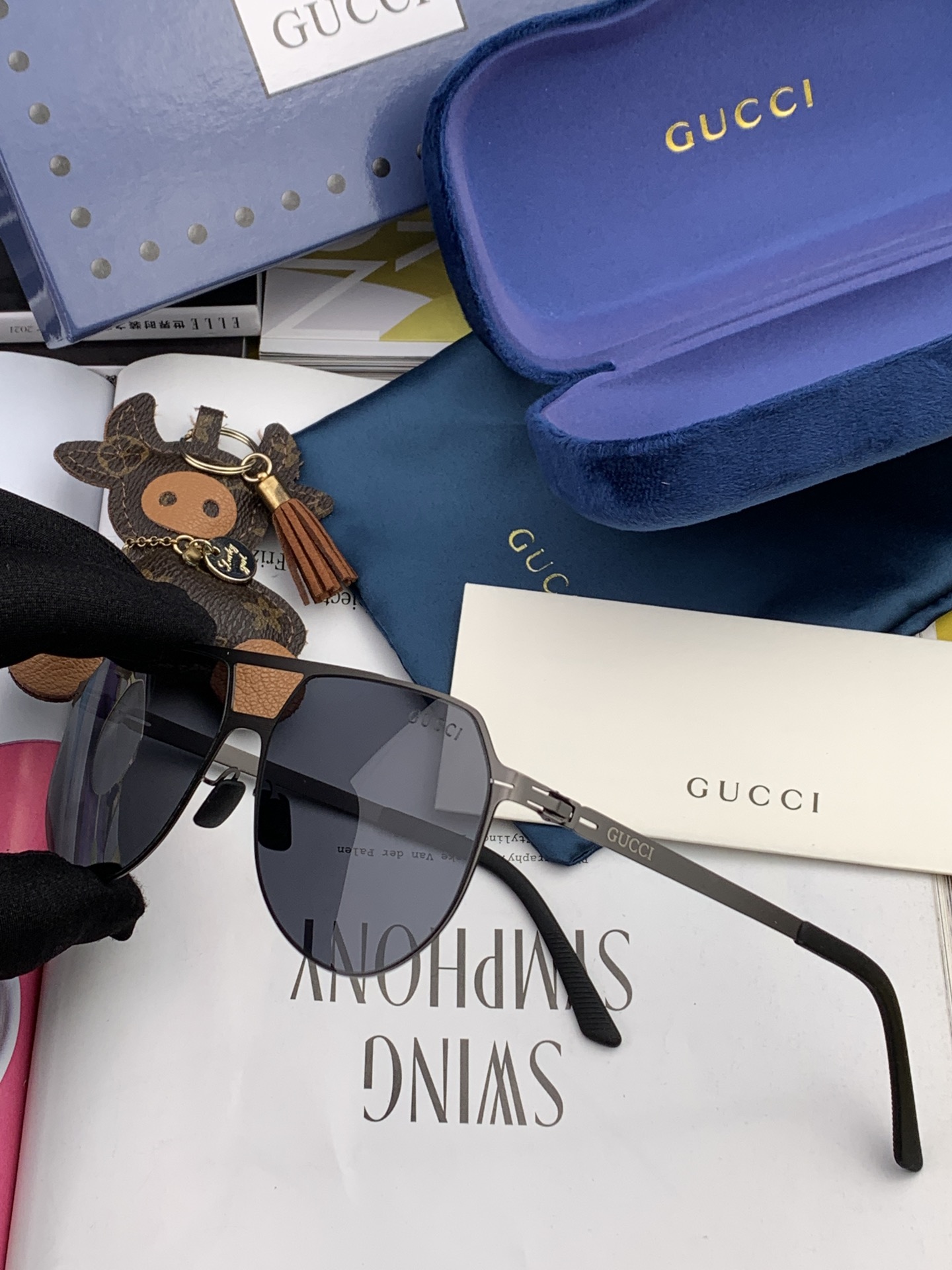 Sunglasses Gucci G2731 - vstockx