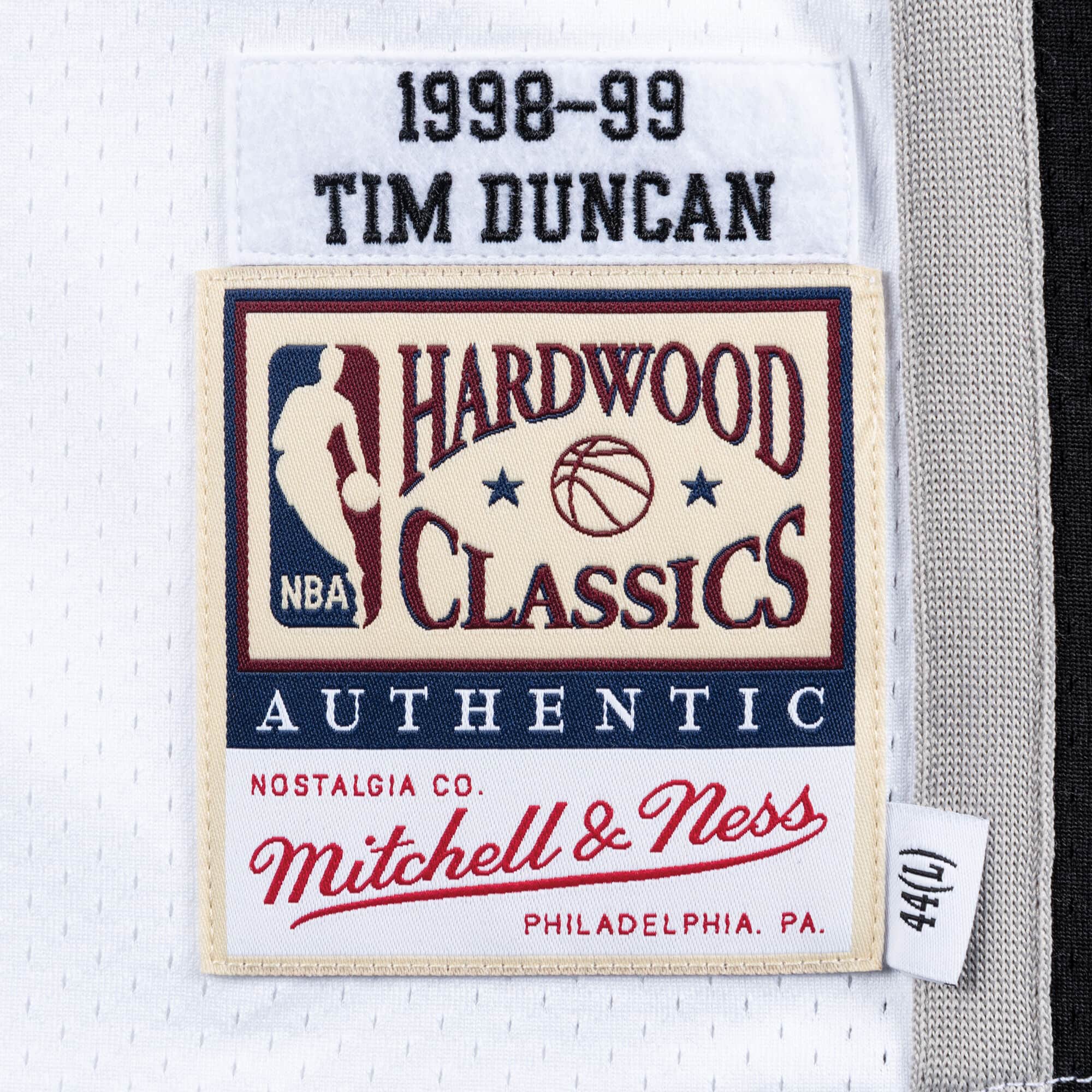 Authentic Jersey San Antonio Spurs Home Finals 1998-99 Tim Duncan - vstockx