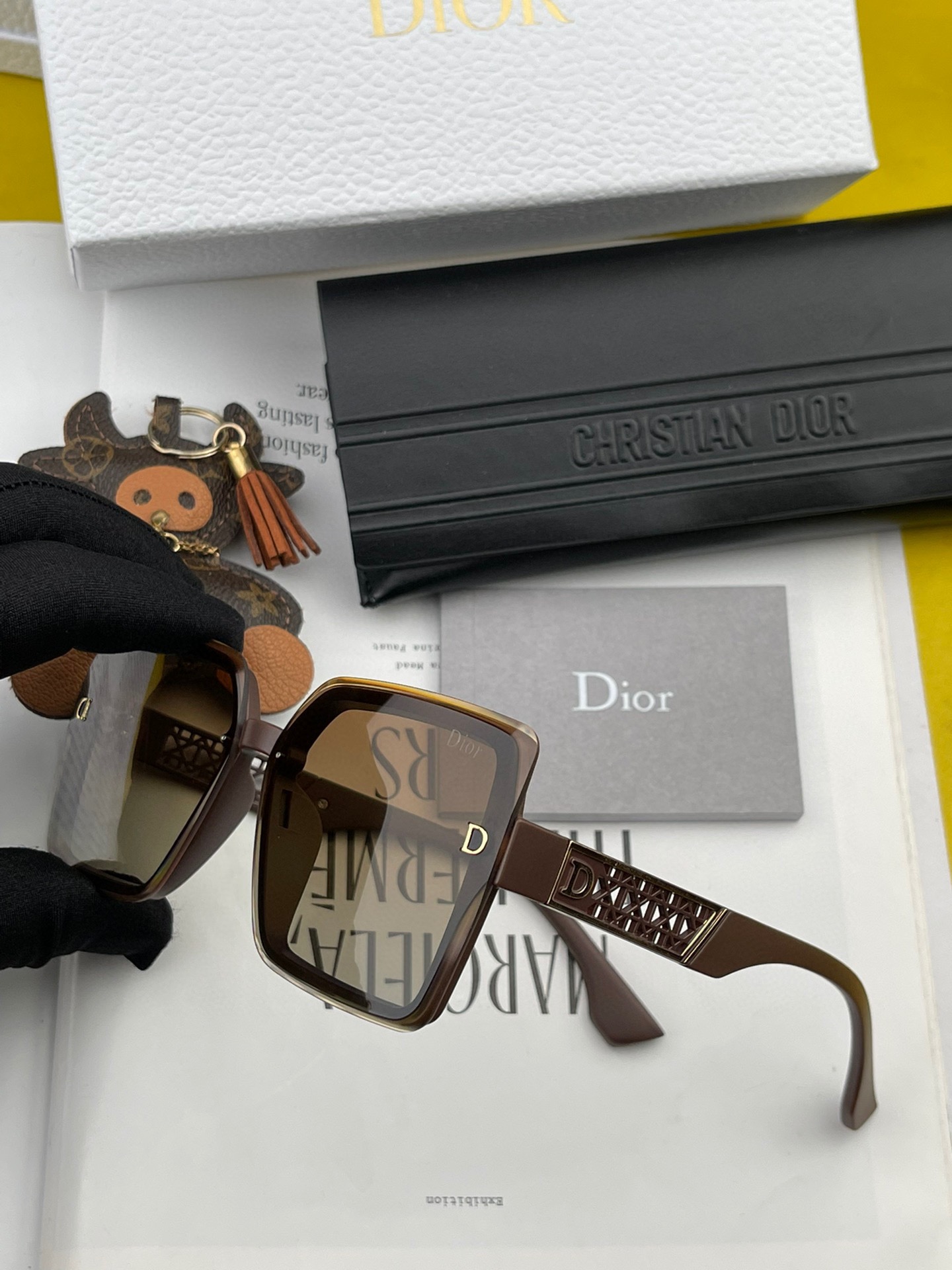 sunglasses Dior CD4190 - vstockx