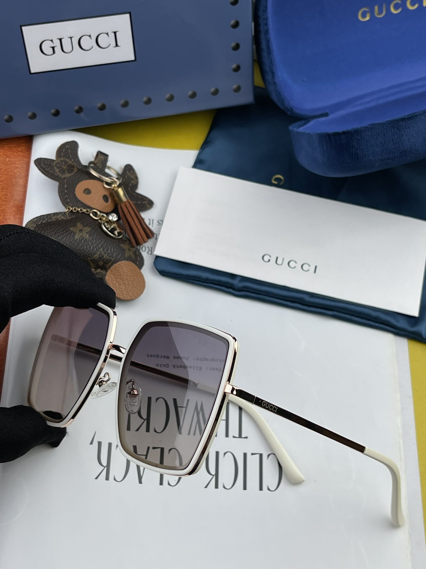 Sunglasses Gucci G9807 - vstockx
