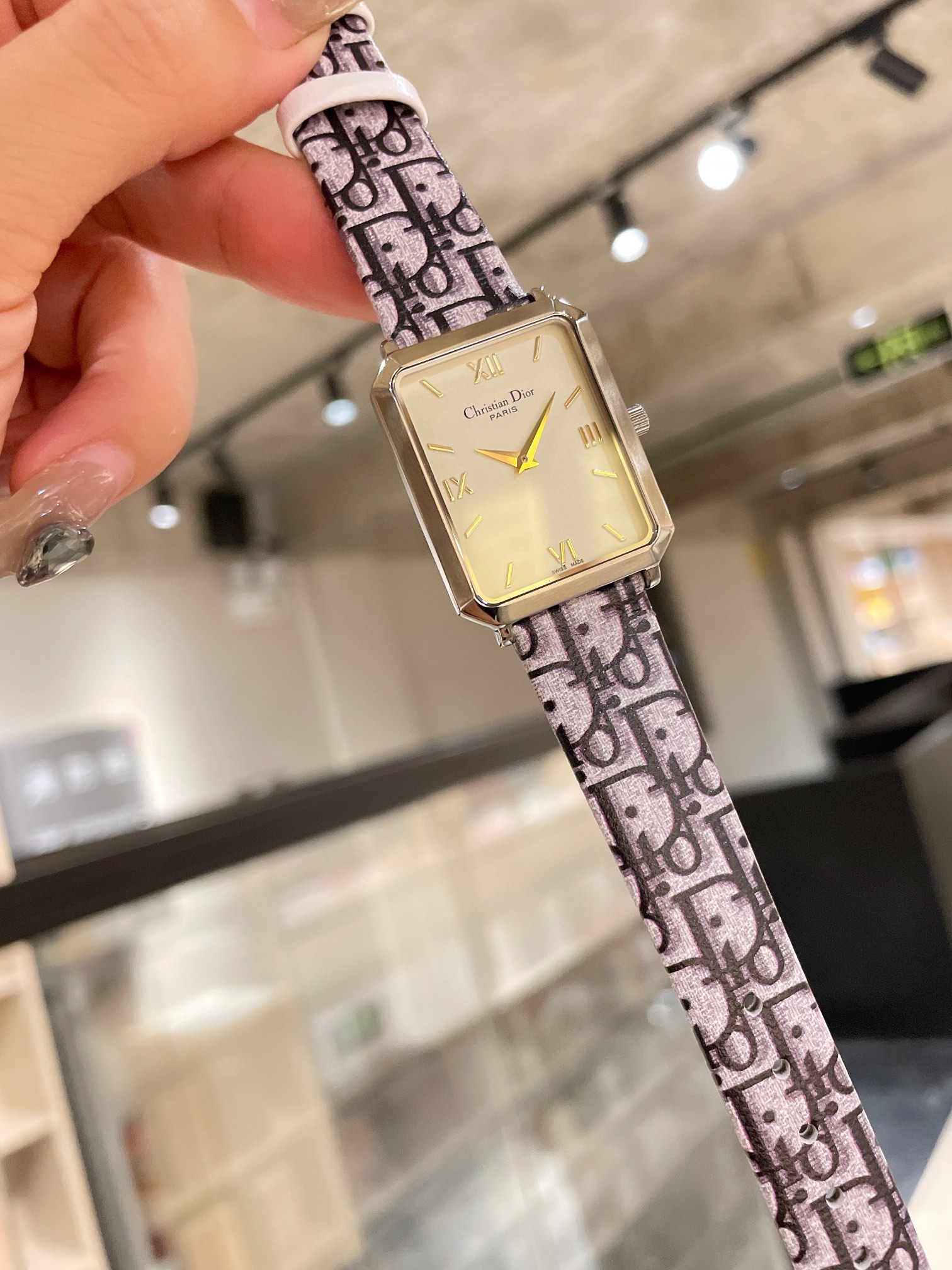 Watches Dior 323441 size:26*32 mm - vstockx