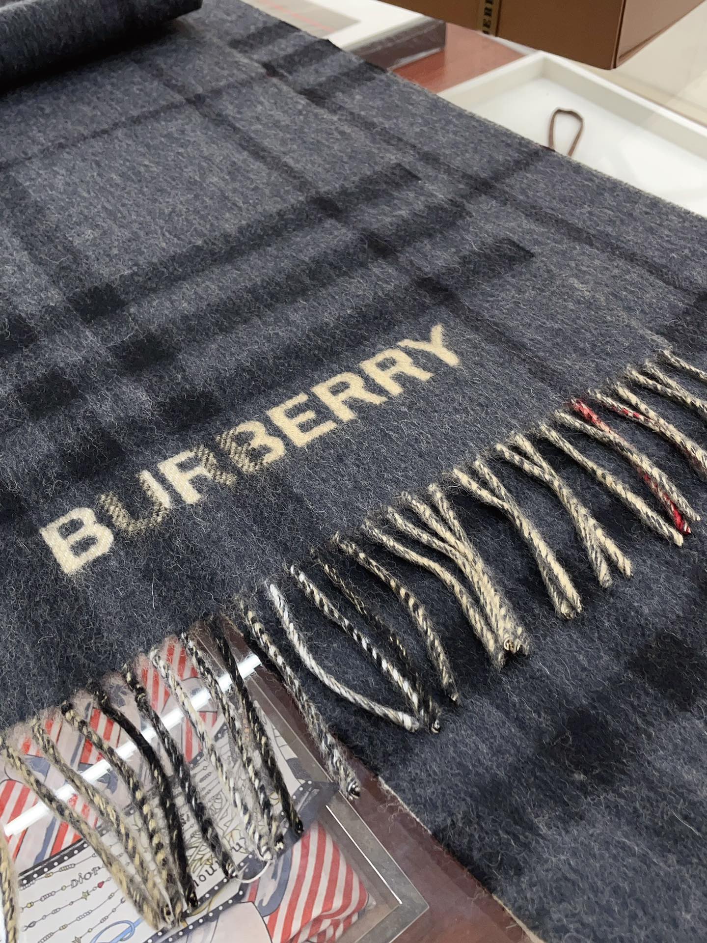 Streetwear Hat BURBERRY 328868 - vstockx