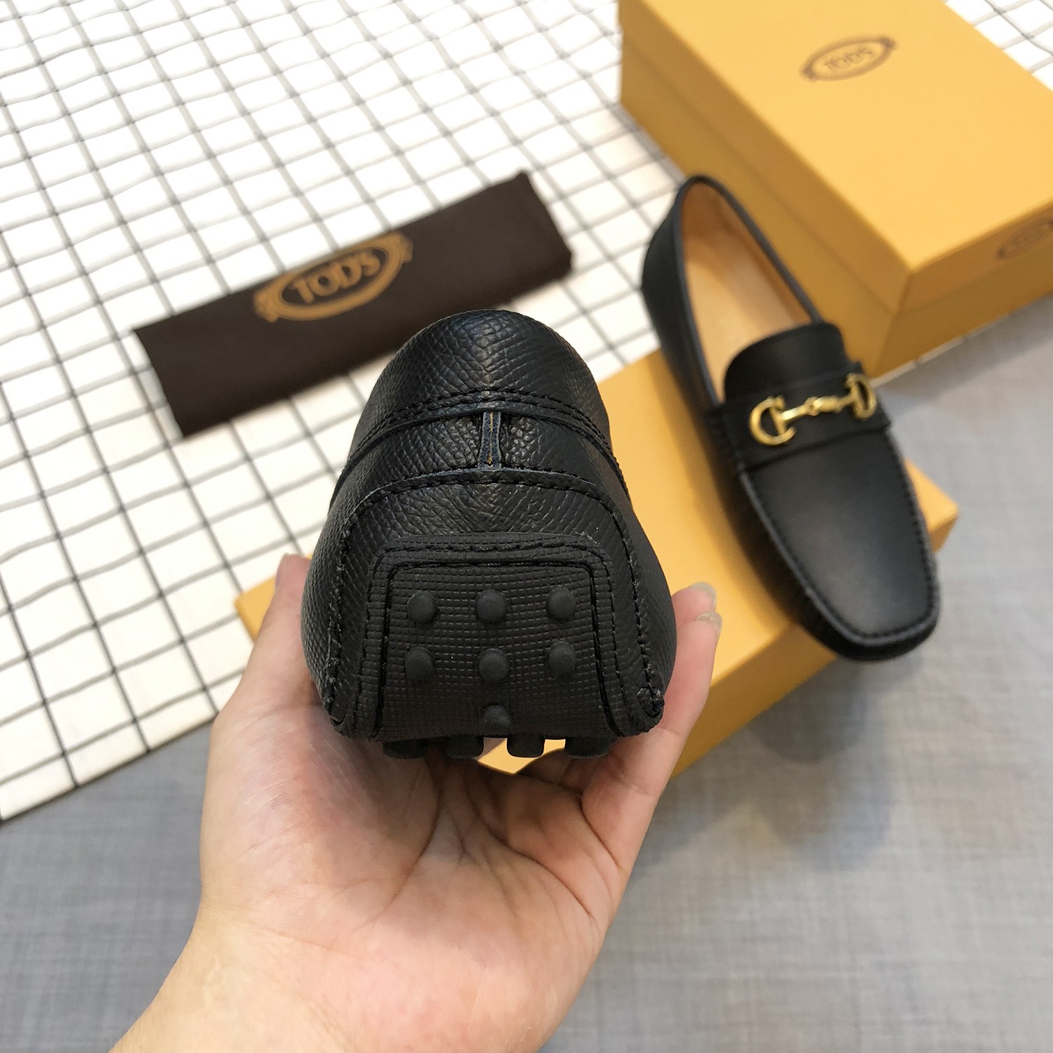 TOD'S Loafers 4 - vstockx