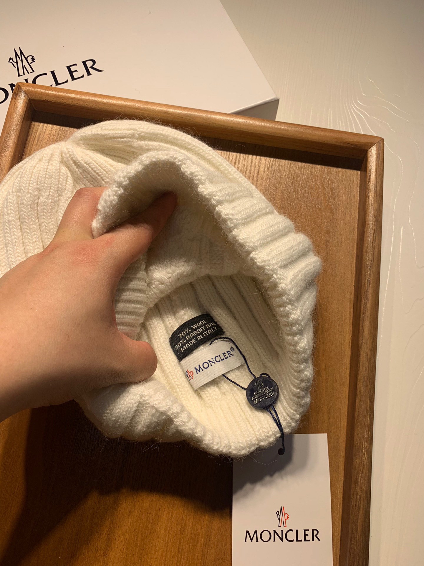 Hat Moncler 3 - vstockx