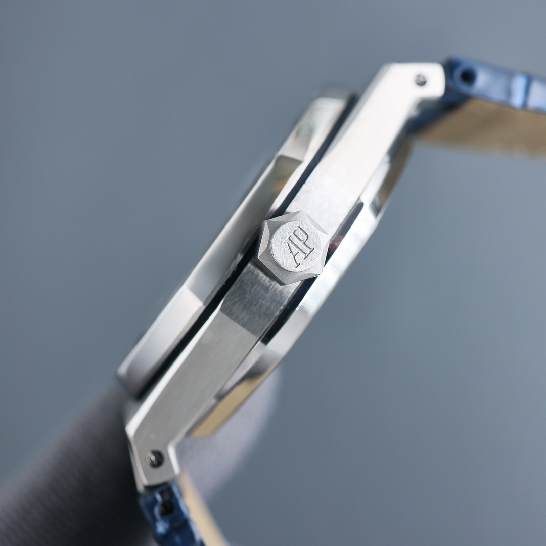 Watches AudemarsPiguet 323087 size:41*12 mm - vstockx