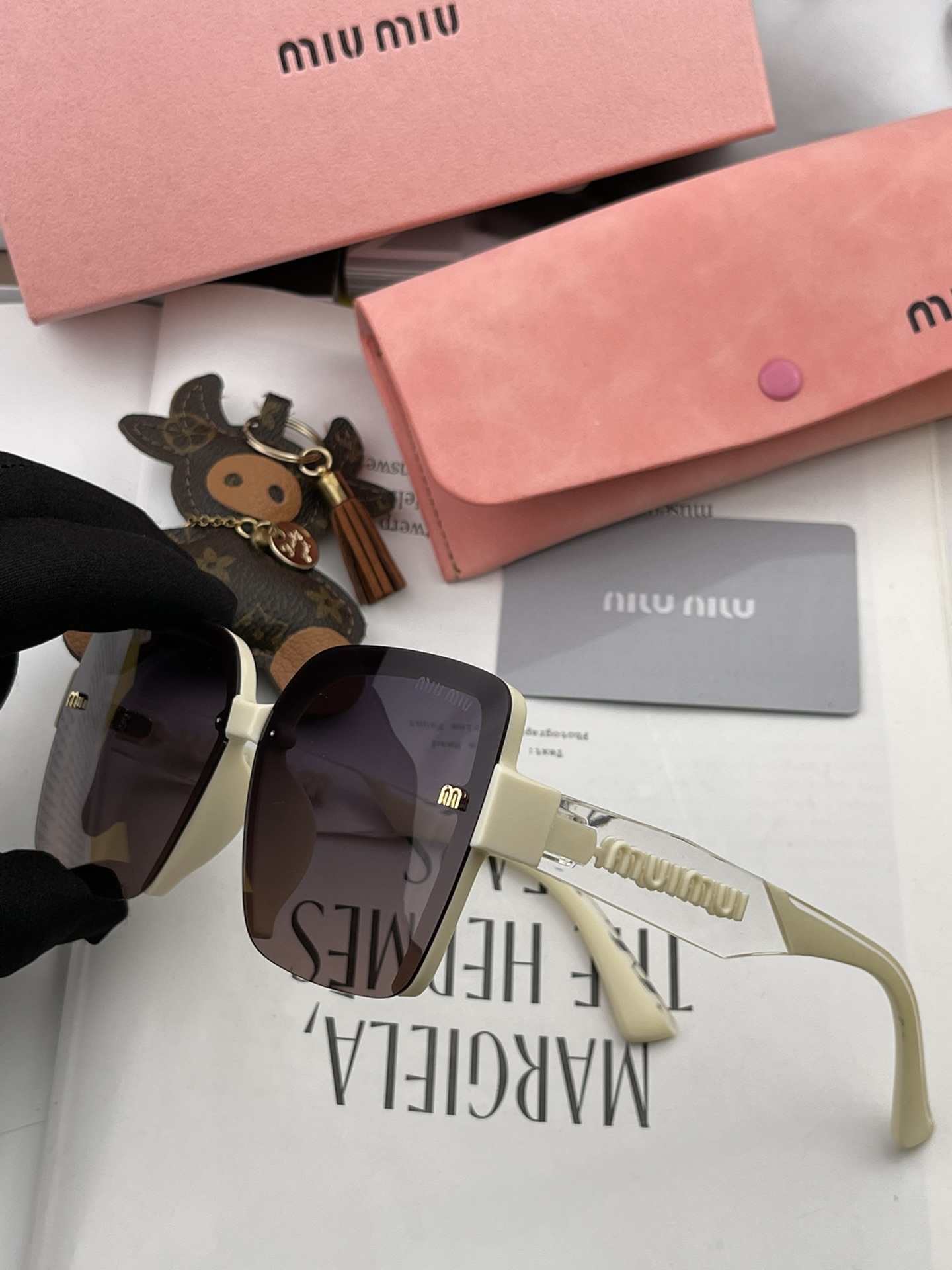 sunglasses Miu Miu MM 7771 - vstockx