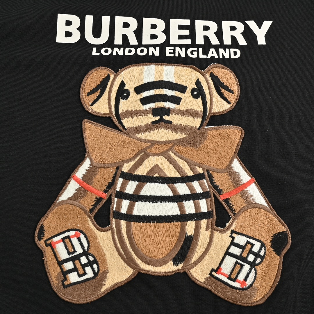 Clothes Burberry 816 - vstockx
