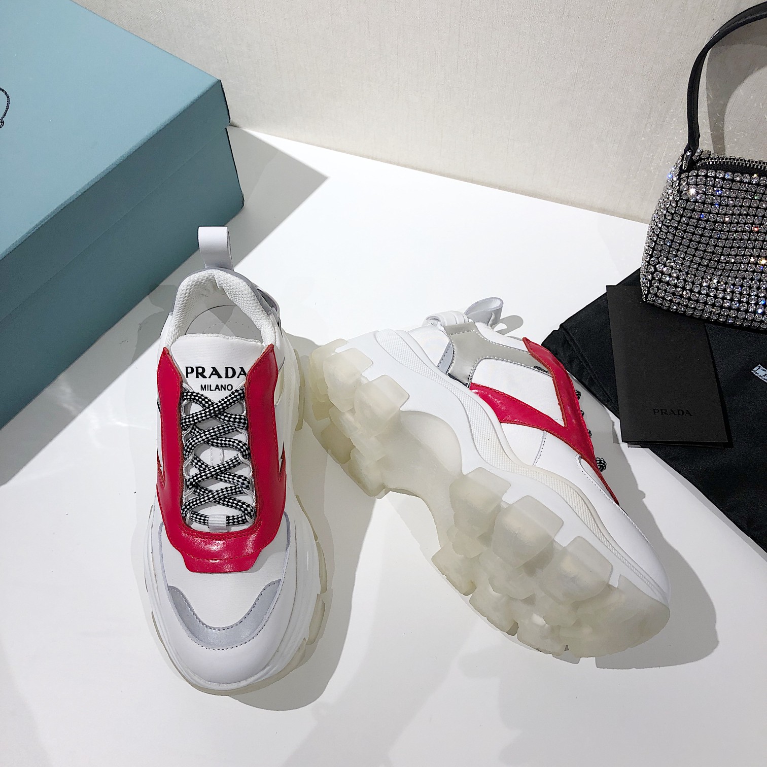 Prada Low Top sneaker 49 - vstockx