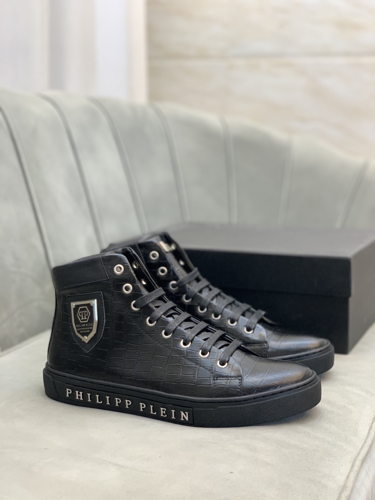 Philipp Plein High Top Sneakers 3 - vstockx