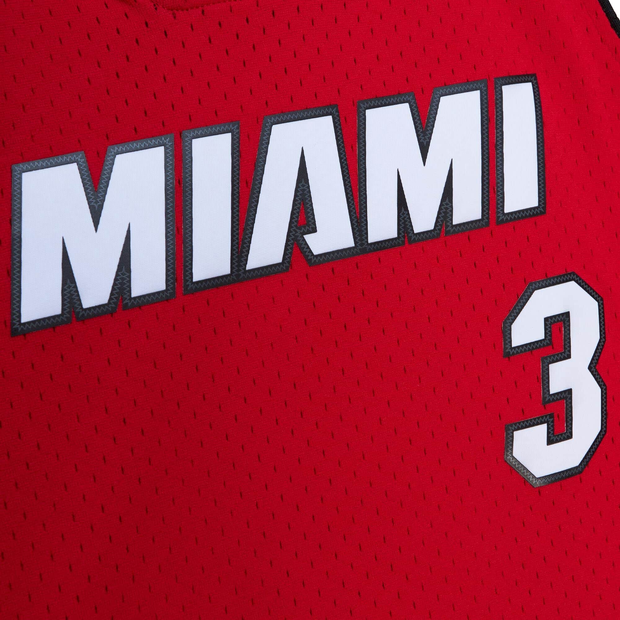 Women's Swingman Dwyane Wade Miami Heat 2005-06 Jersey - vstockx