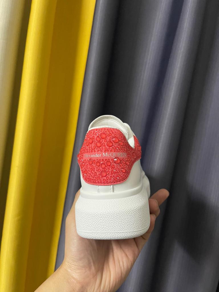 Alexander McQueen Oversized Sneaker in White/halo Pink - vstockx