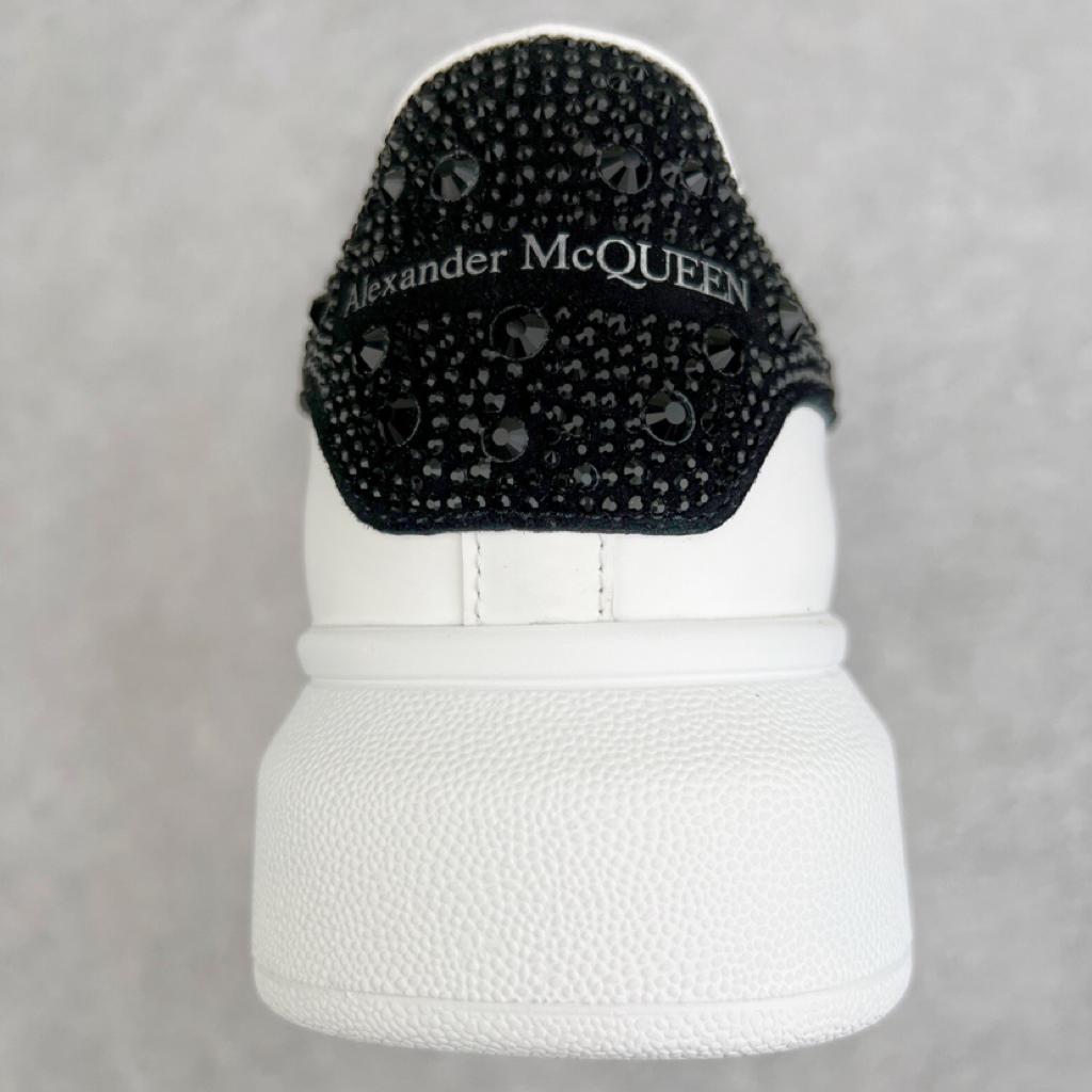 Alexander McQueen Oversized Sneaker in White/jet Black - vstockx