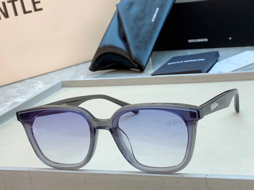 Sunglasses GENTLE MONSTER Lilit 01��BR��size:68��17-149 - vstockx