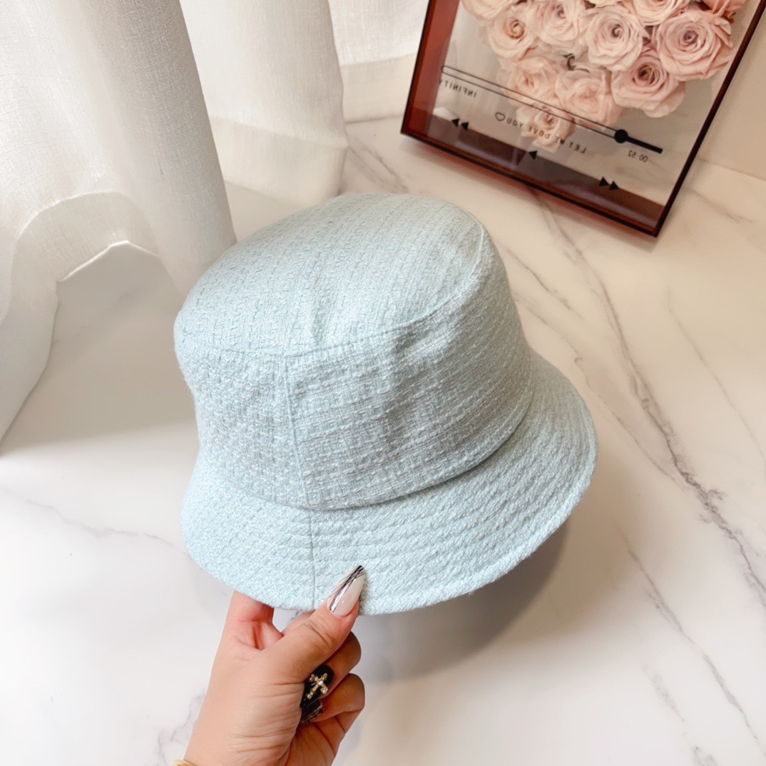 Streetwear Hat Chanel 329364 - vstockx