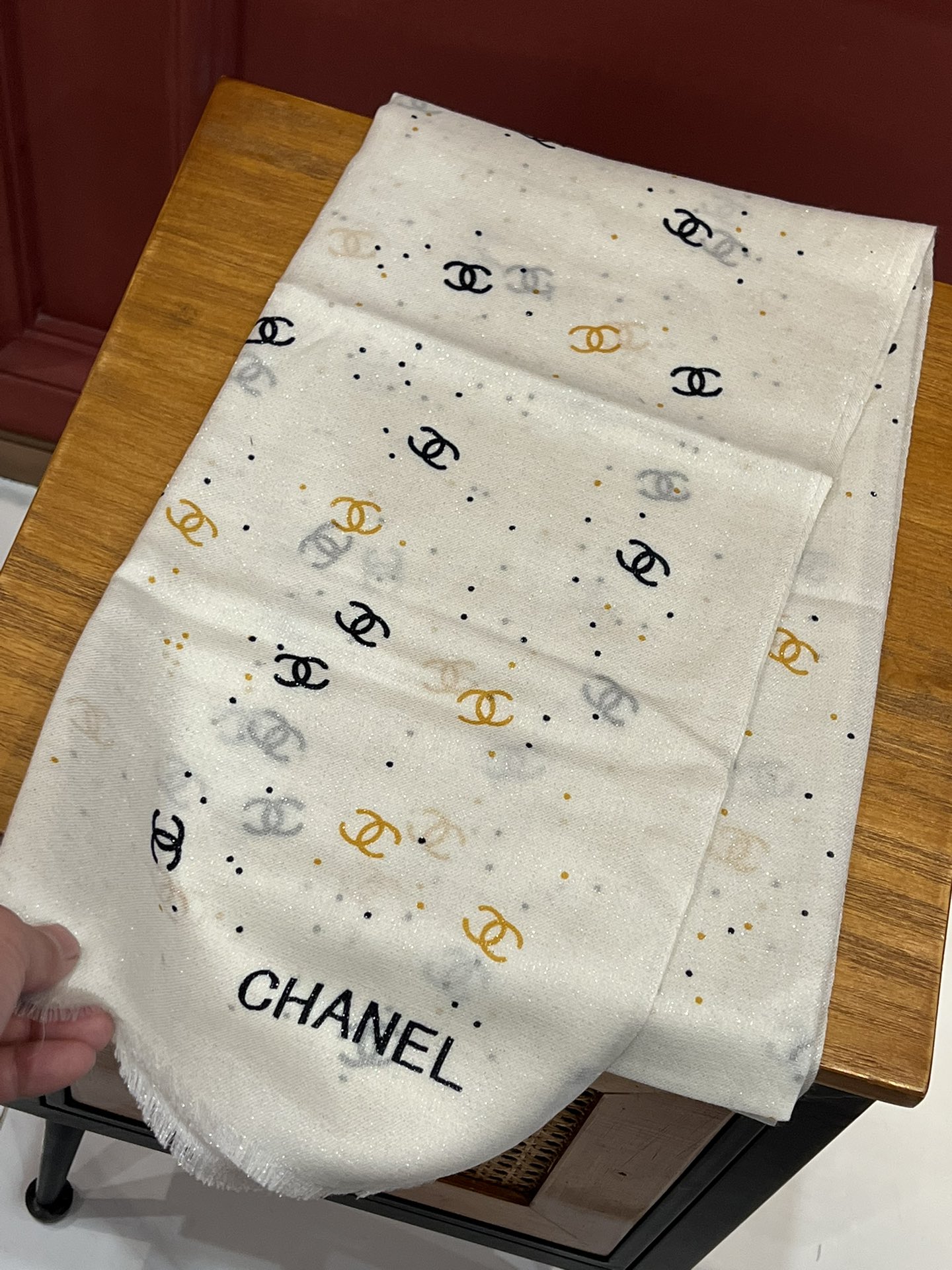 Streetwear Scarf CHANEL 328987 SIZE:110x200cm - vstockx