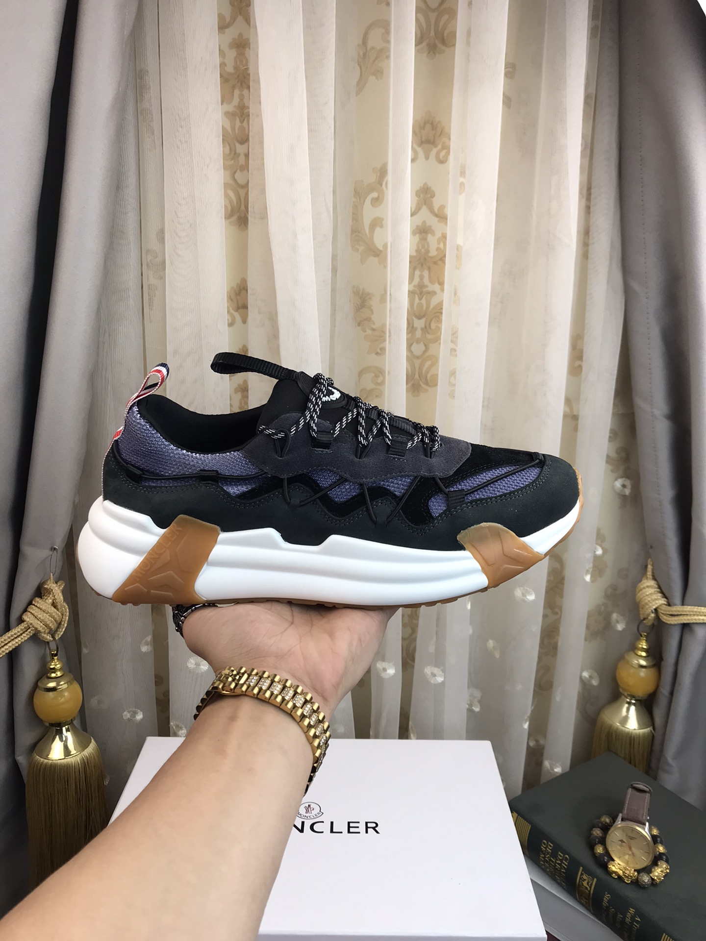 Moncler Compassor Sneaker 4 - vstockx