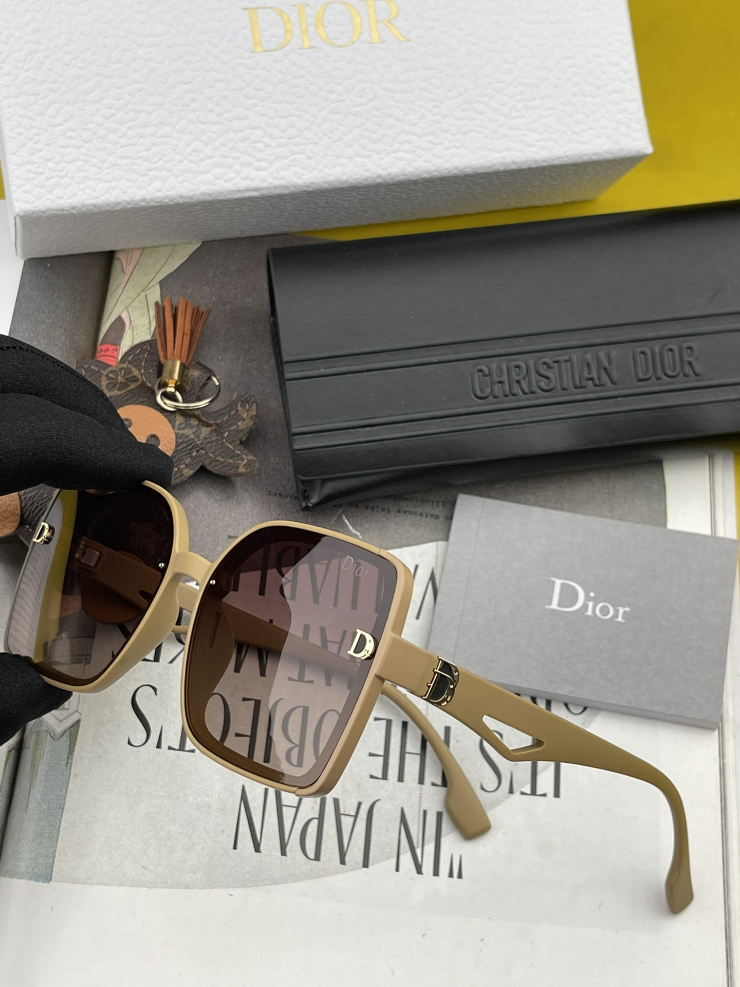 sunglasses Dior D5492 - vstockx