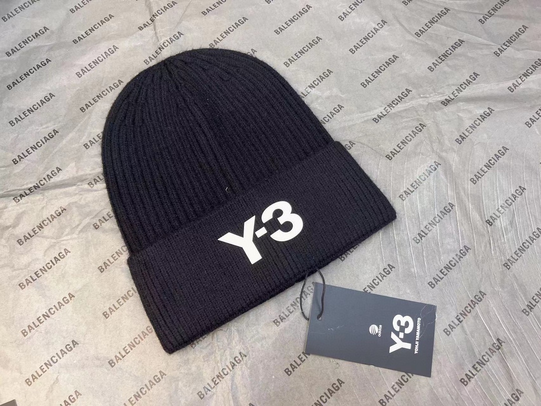 Streetwear Hat Y-3 329162 - vstockx