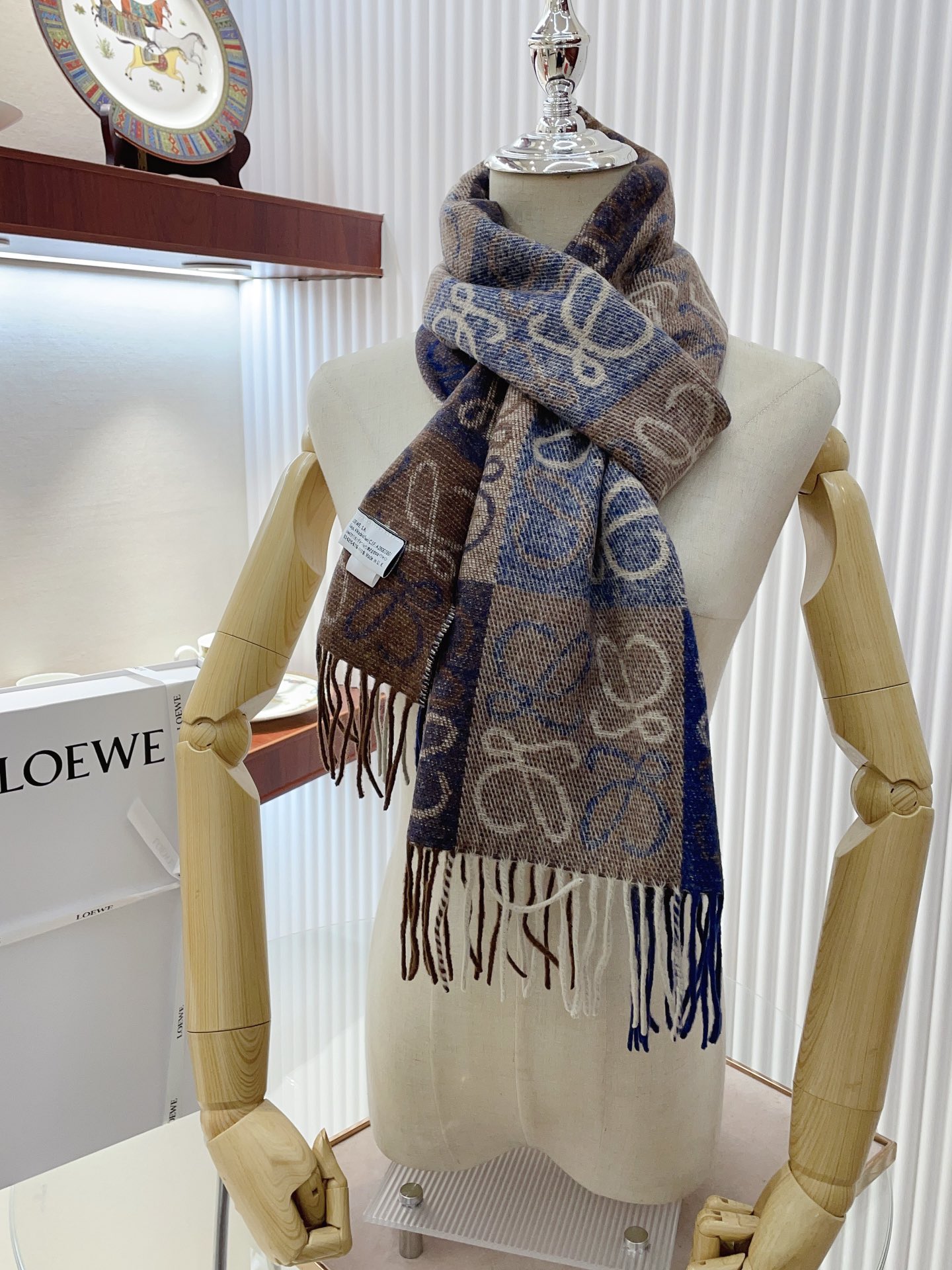 Streetwear Scarf Loewe 328731 SIZE:40x200cm - vstockx
