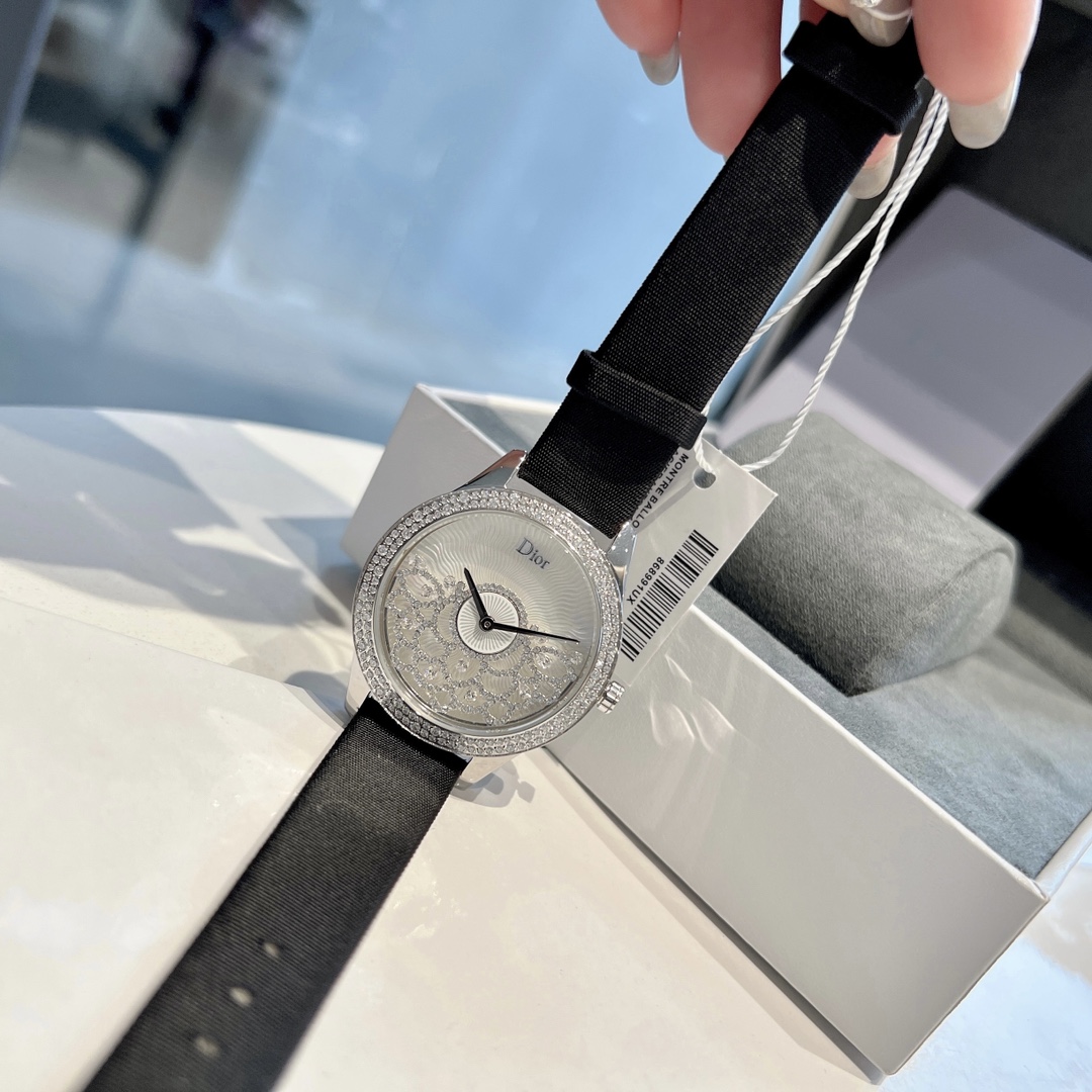 Watches Dior 323392 size:34 mm - vstockx
