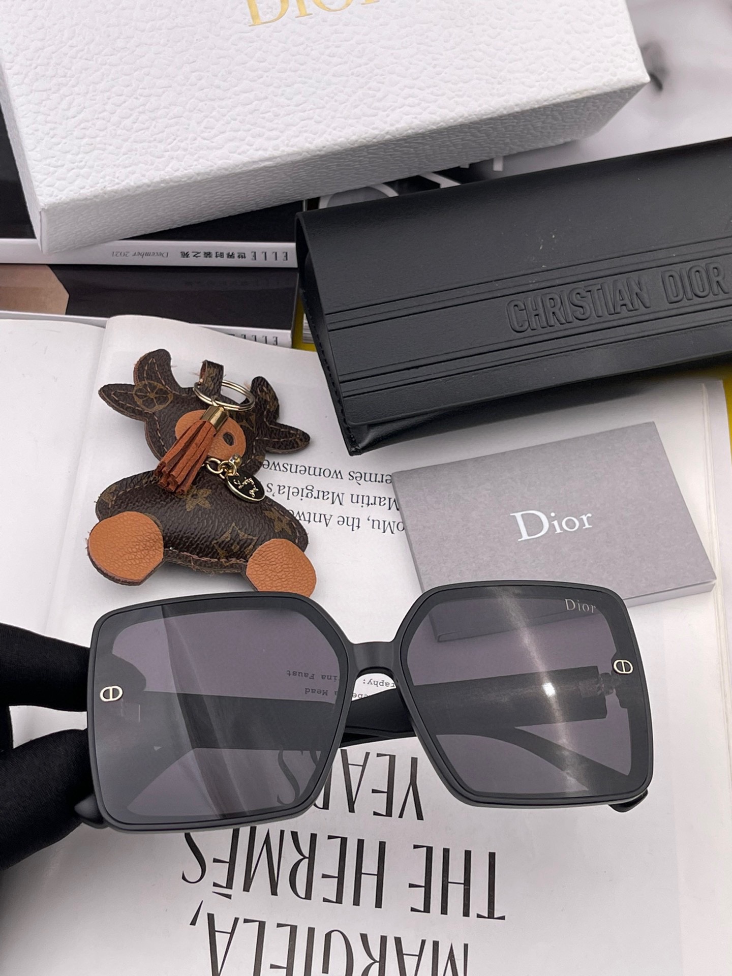 sunglasses Dior D3771 - vstockx