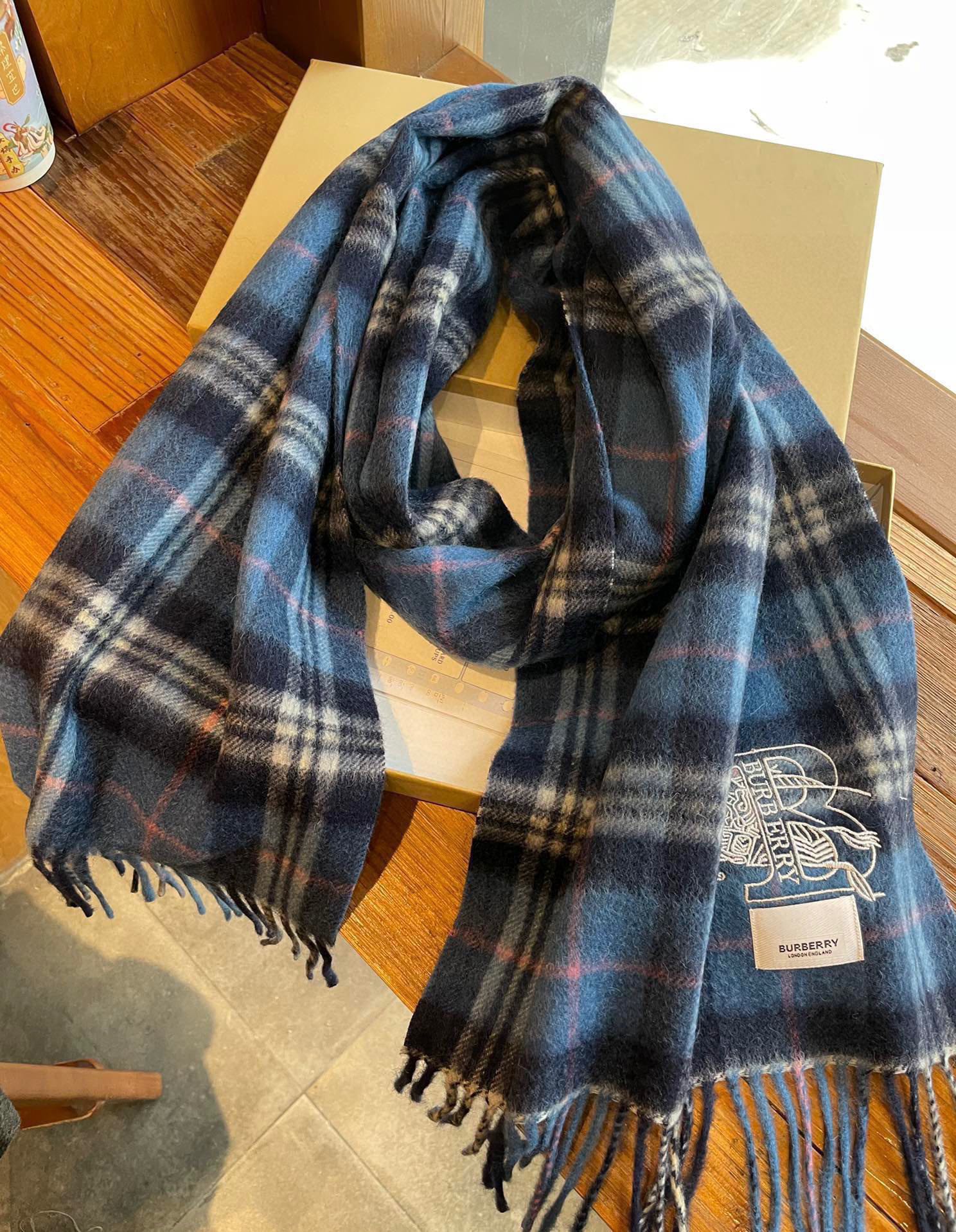 Streetwear Scarf Burberry 329086 size:180*35cm - vstockx