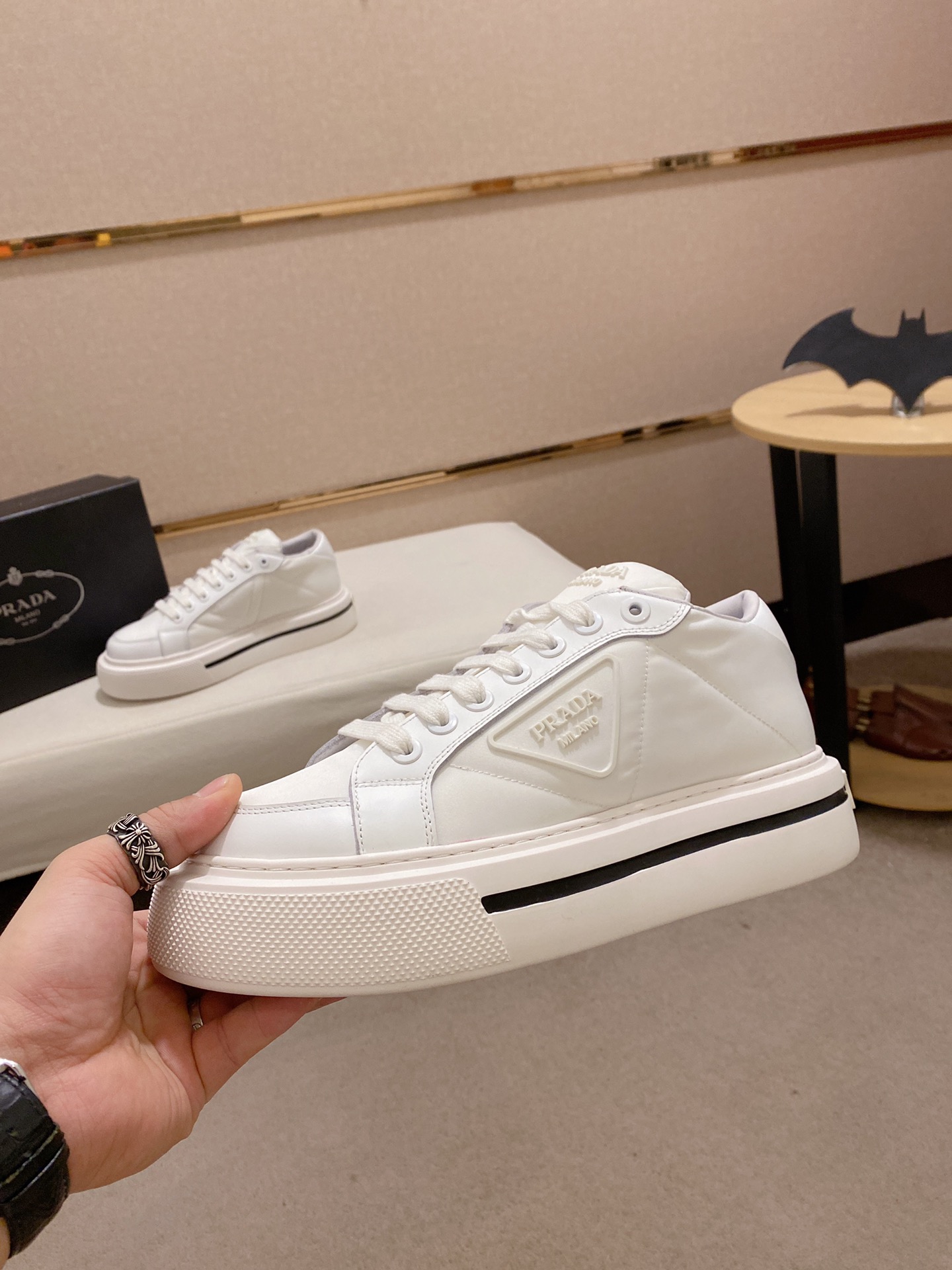 Prada Low Top sneaker 11 - vstockx