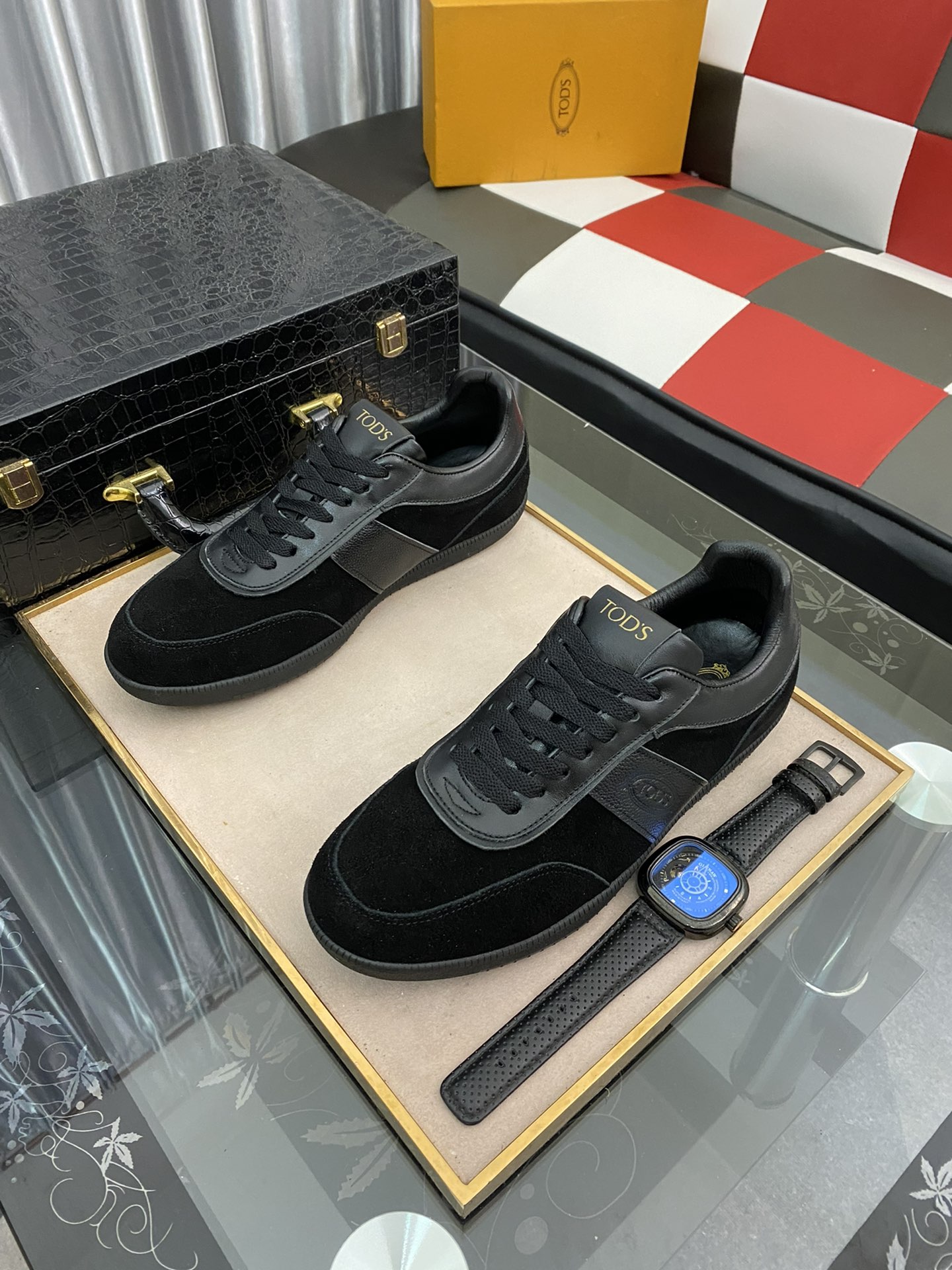 TOD'S Tabs Sneaker 1 - vstockx