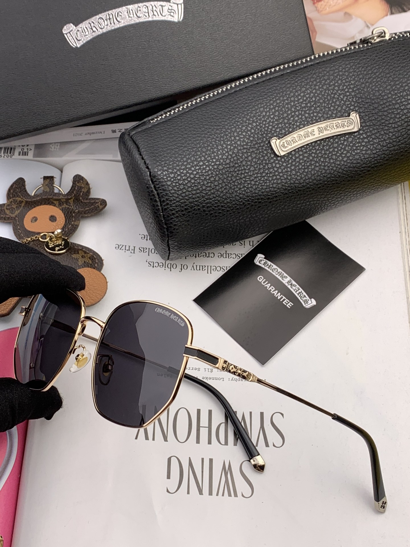 sunglasses Chrome Hearts KLX3861 - vstockx