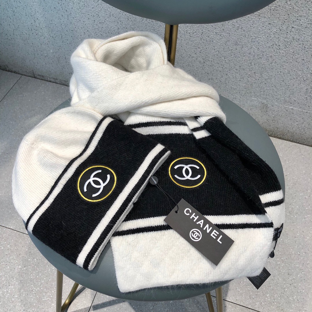 Hat & Scarf Chanel 1 - vstockx