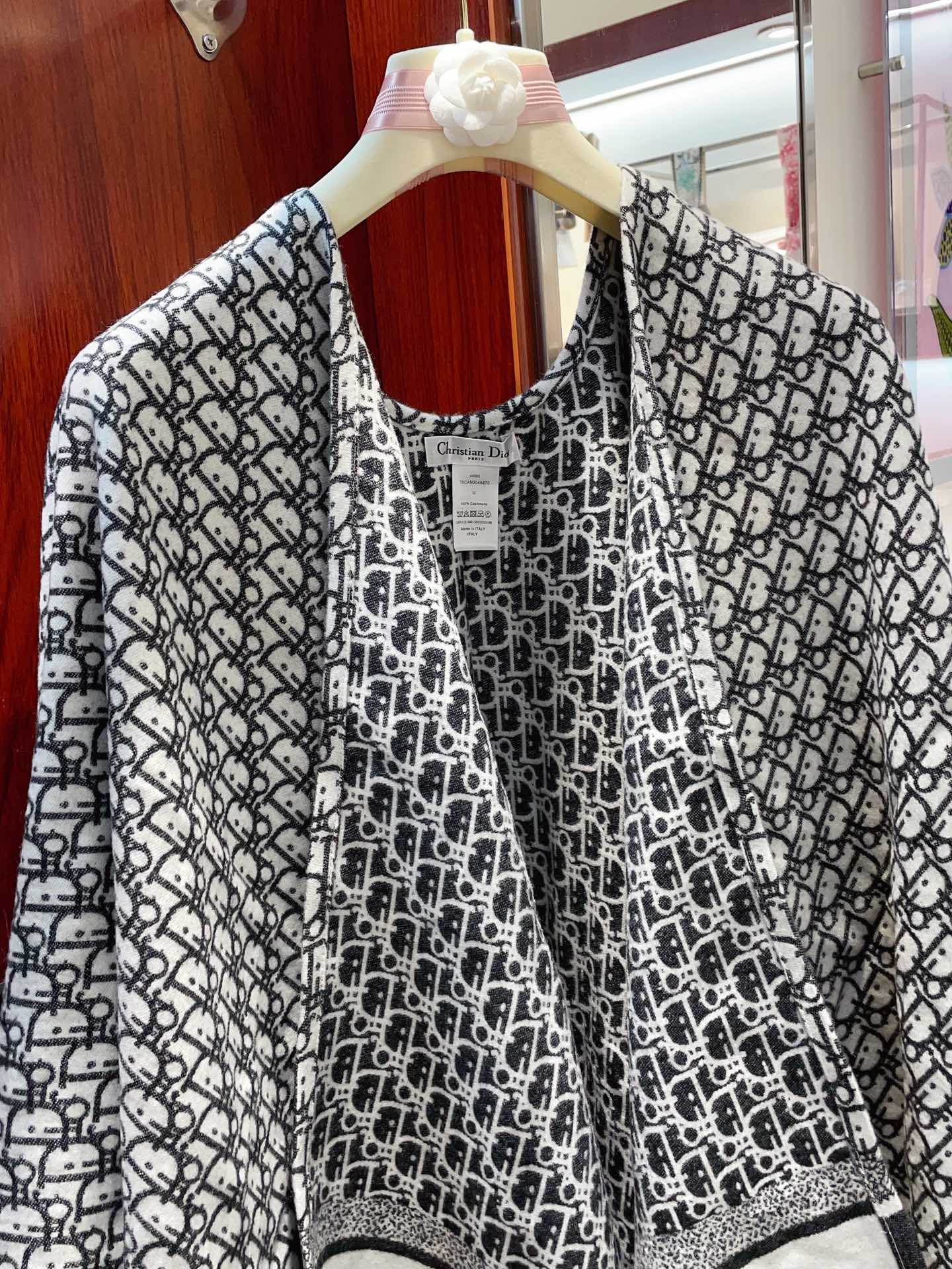 Streetwear Scarf Dior 328809 size:140*140cm - vstockx