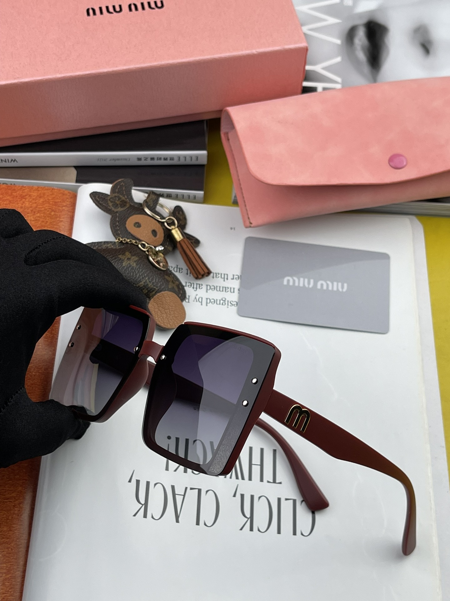 sunglasses Miu Miu MM1045 - vstockx