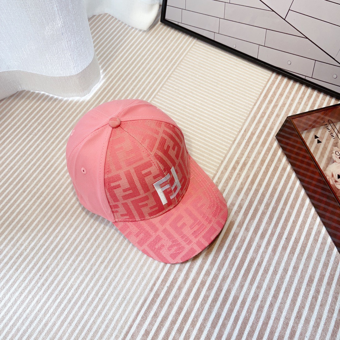 Streetwear Hat Fendi 328924 - vstockx