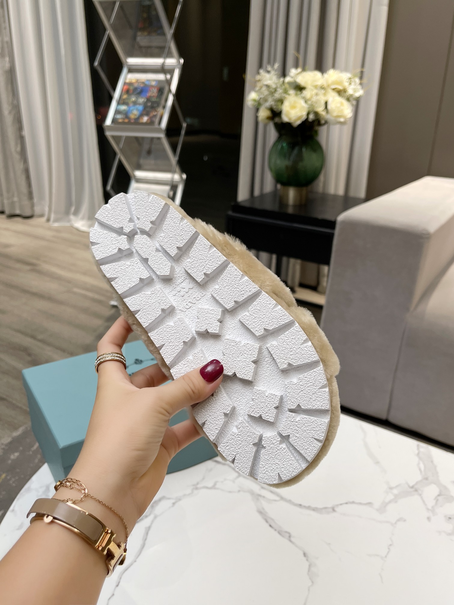 Prada Flat Sandals 2 - vstockx