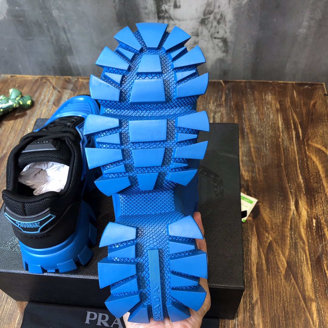 Prada Cloudbust Thunder sneaker 1 - vstockx