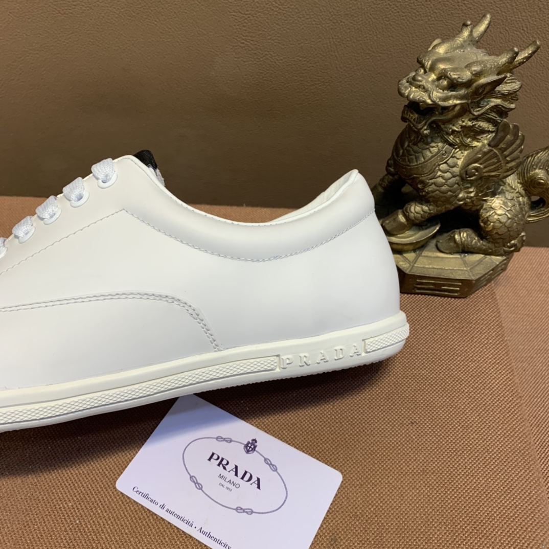 Prada Low Top sneaker 20 - vstockx