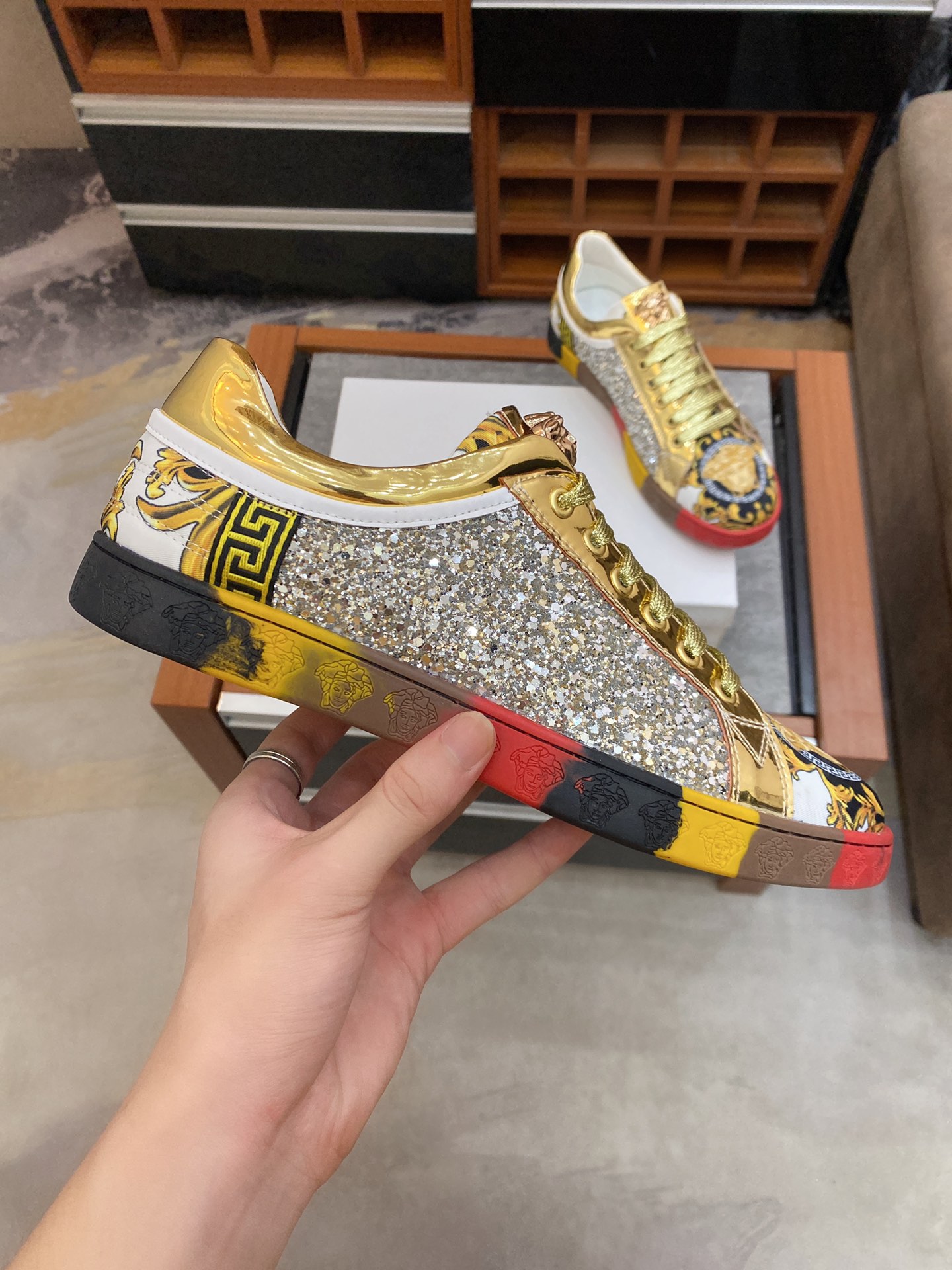 Versace Greca Sneaker 9 - vstockx