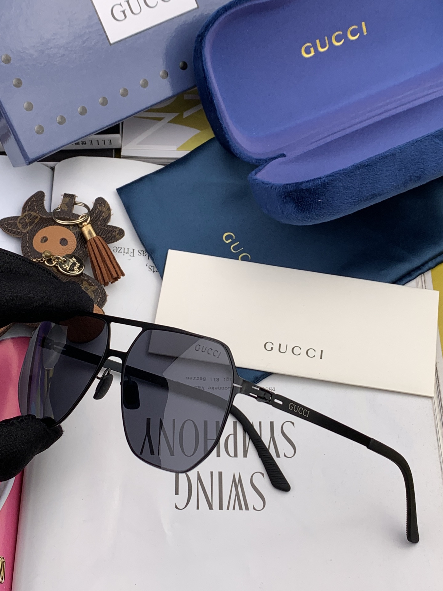 Sunglasses Gucci G1731 - vstockx