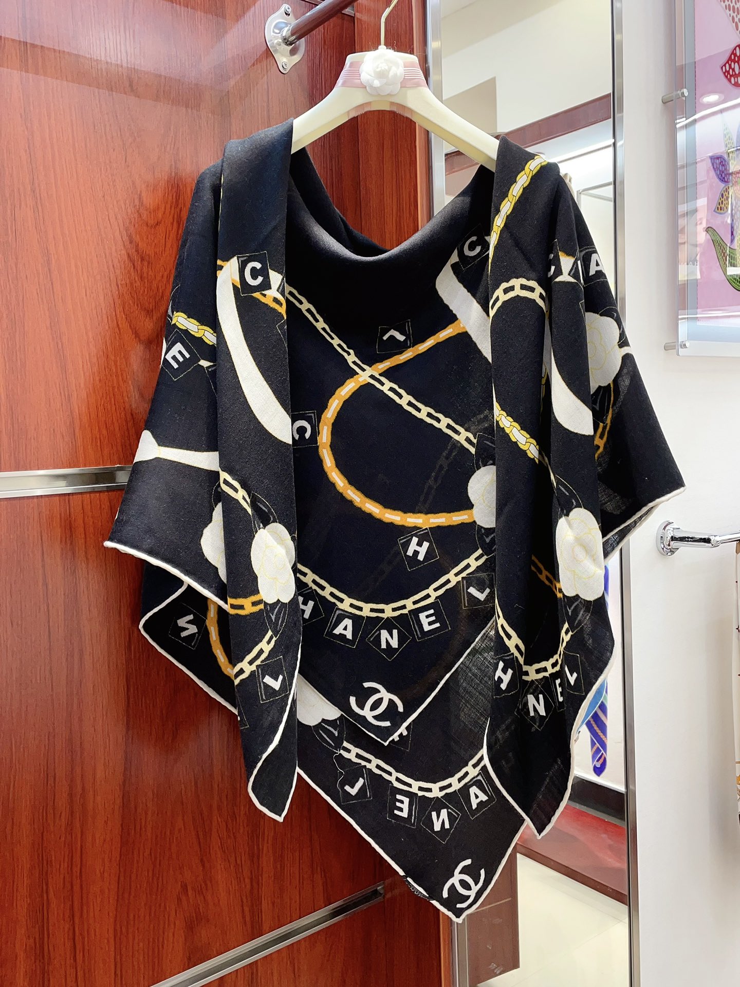 Streetwear Scarf CHANEL 328744 SIZE:140*140cm - vstockx