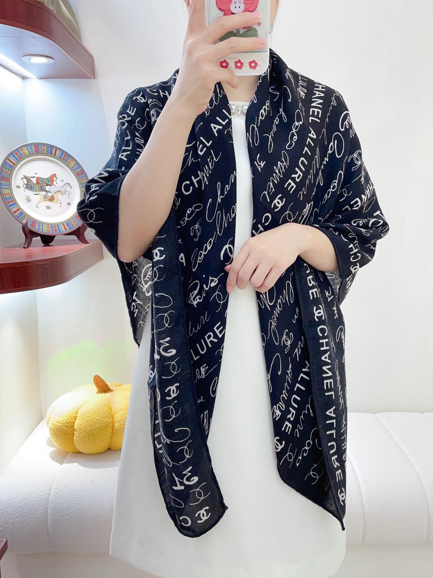 Streetwear Scarf CHANEL 328759 SIZE:140*140cm - vstockx