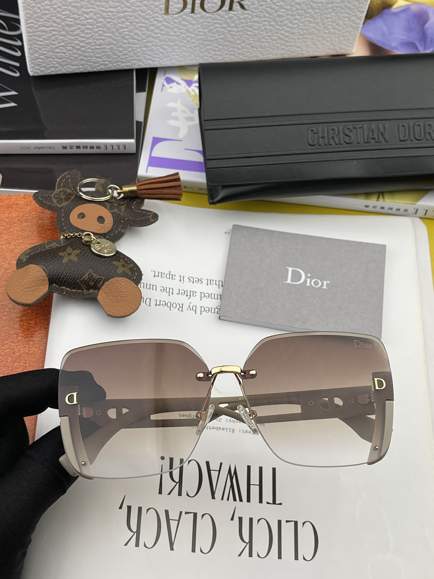 sunglasses Dior CD6970 - vstockx