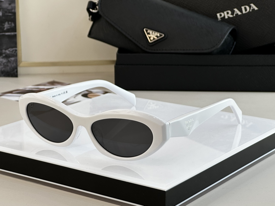sunglasses Prada PR26 Size��55-16 145 - vstockx