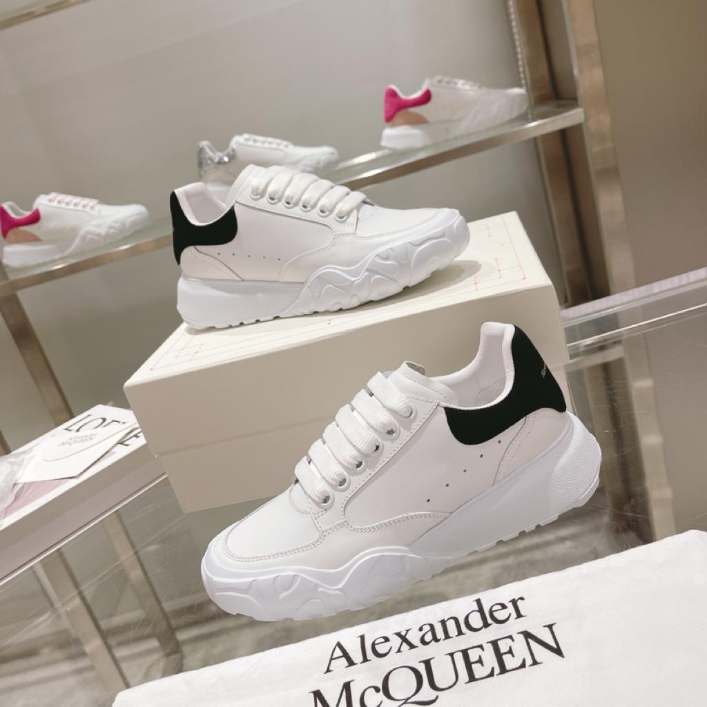 Alexander McQueen Oversized Court Trainer White Black - vstockx