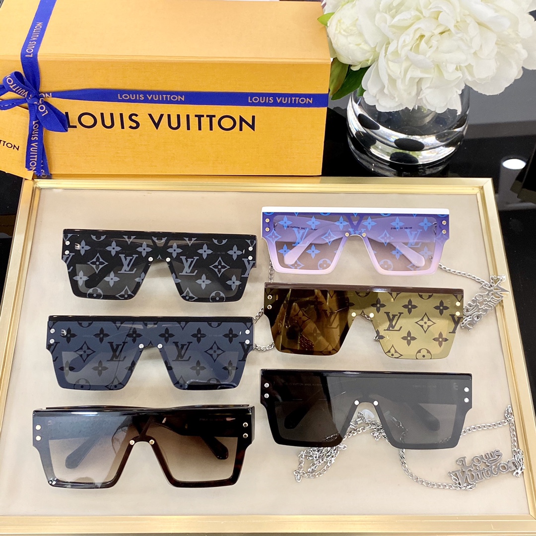 Sunglasses Louis Vuitton Waimea Z1583E SIZE:148-145 - vstockx