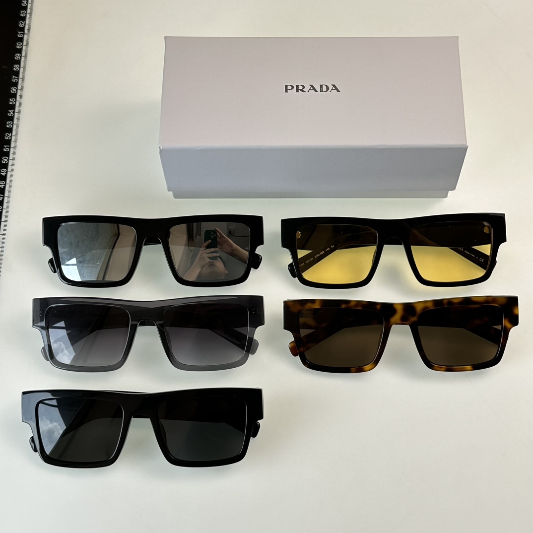 sunglasses Prada SPR19W-F Size:52-21-145 - vstockx