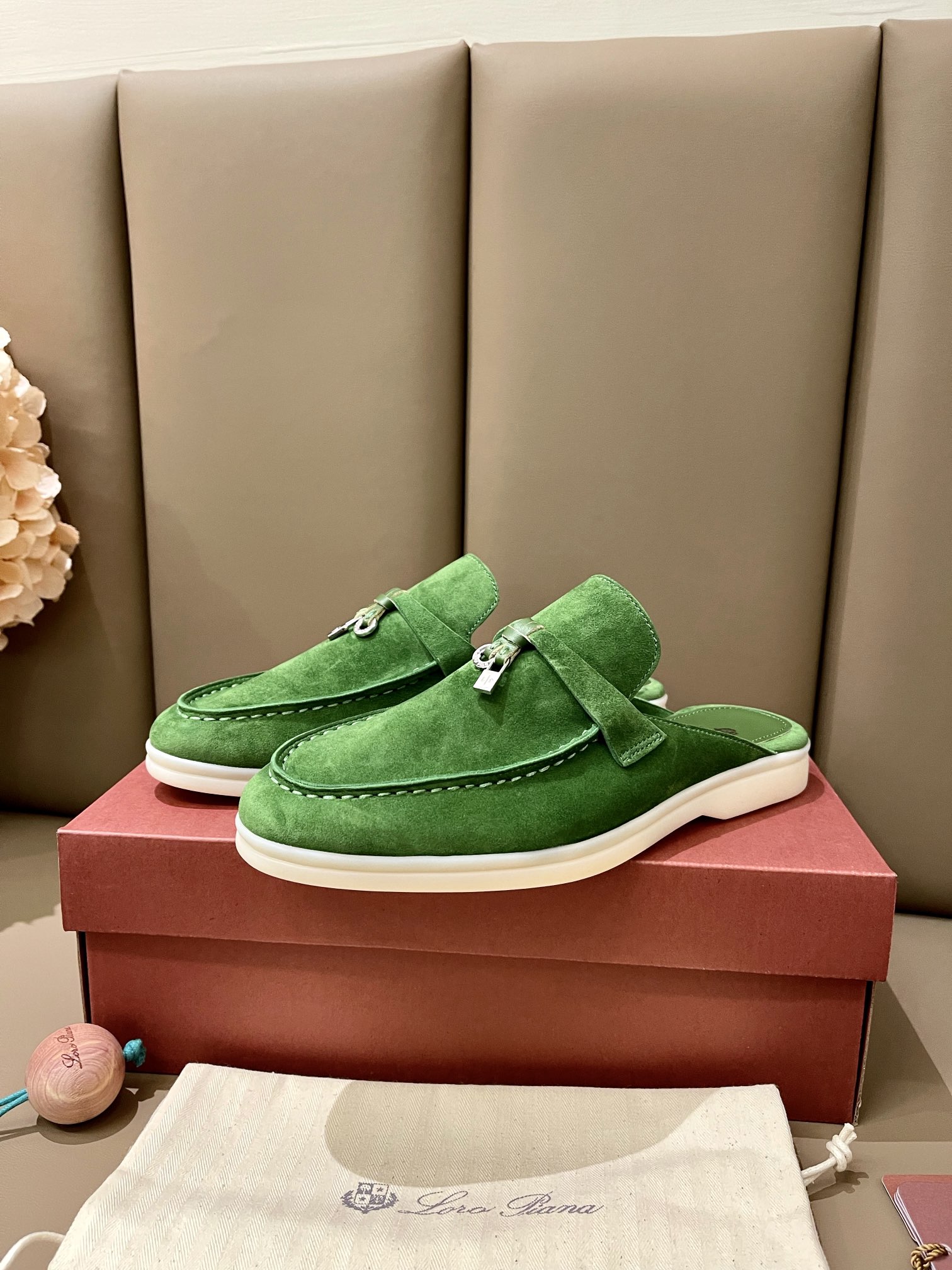 Loro Piana shoes 258 - vstockx